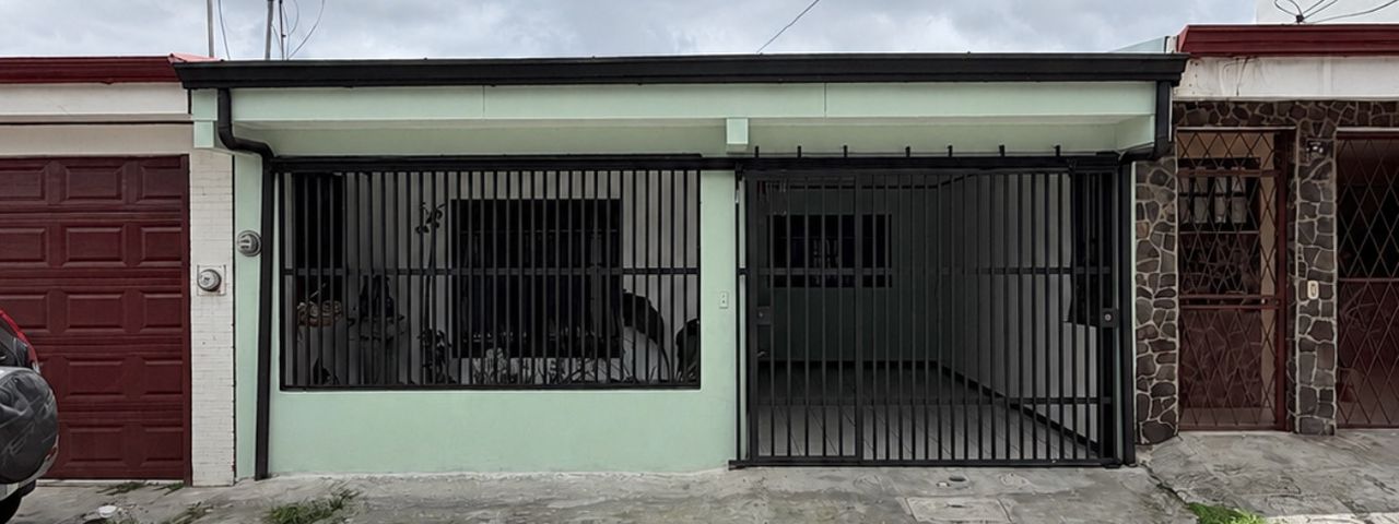 Casa en venta ubicada en San Sebastián — photo 1 of 5