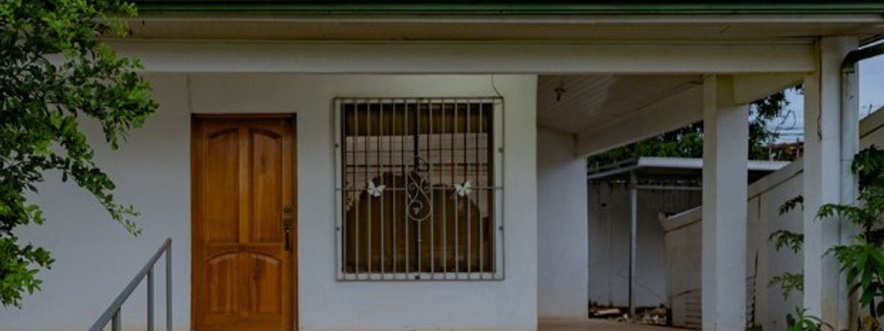 Casa grande en Perez Zeledon — photo 1 of 5