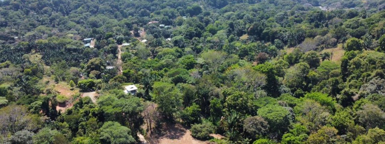 Oportunidad Única! Propiedad en Venta en Playa Hermosa — photo 1 of 5