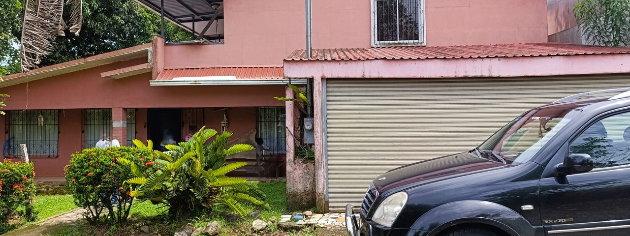 Por la Tigra — photo 1 of 10