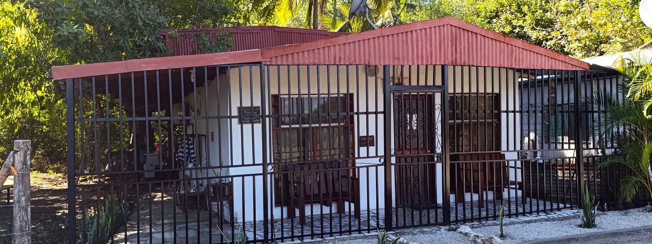 Cabinas en Puerto Thiel — photo 1 of 6
