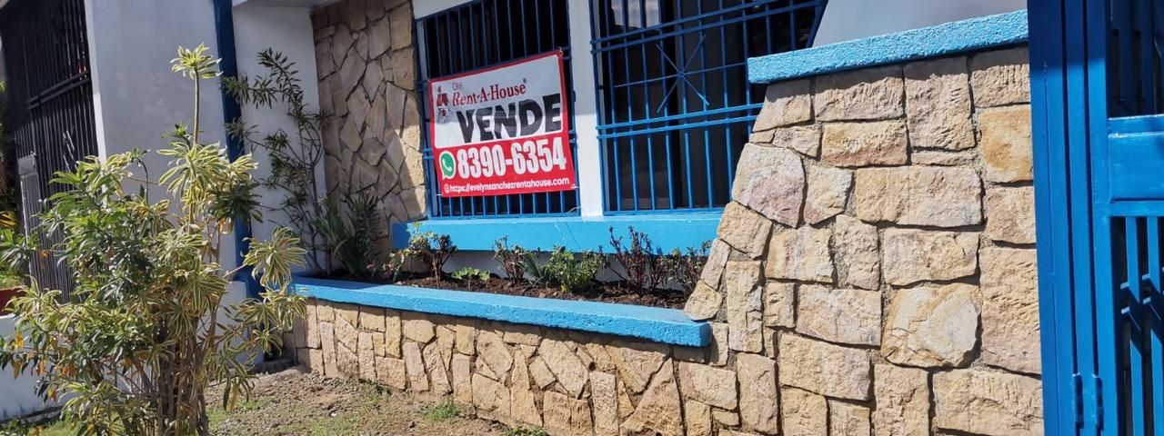 Casa en venta Alajuela — photo 1 of 15