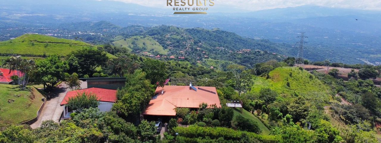 Casa Pristine Elegance with Ocean Views! — foto 1 de 20