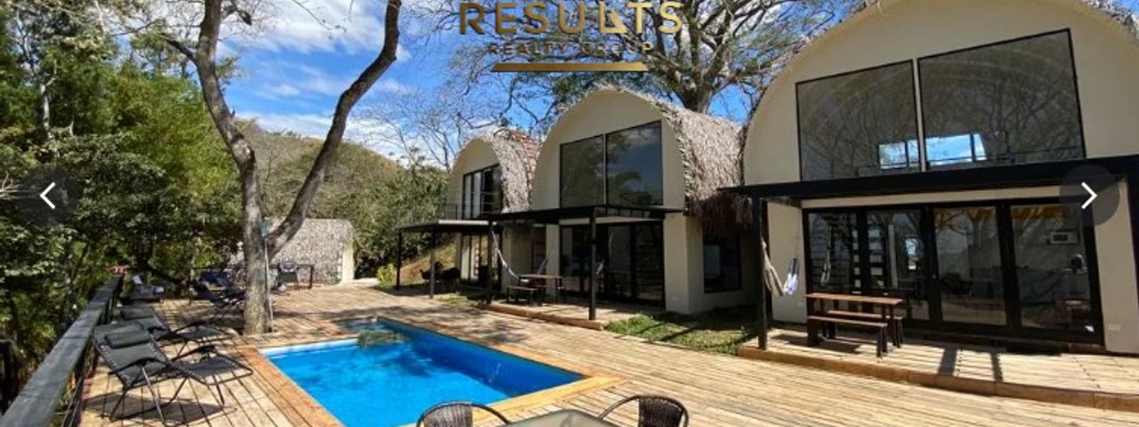 Hilltop INCOME PRODUCING VILLA Investment with Ocean Views! — foto 1 de 19