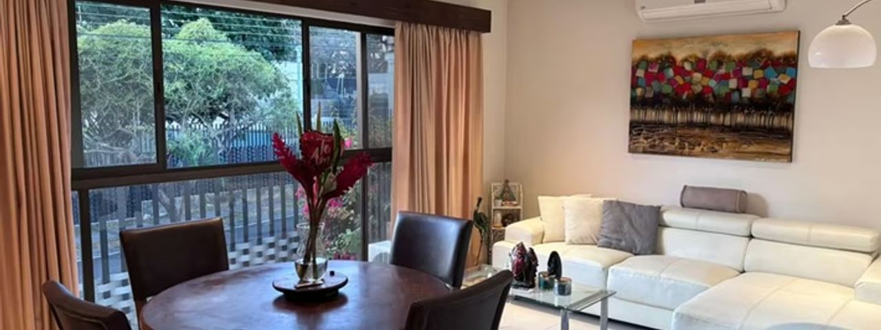 Espectacular Casa de 4 Hab en Trejos Montealegre de Escazu — foto 1 de 12