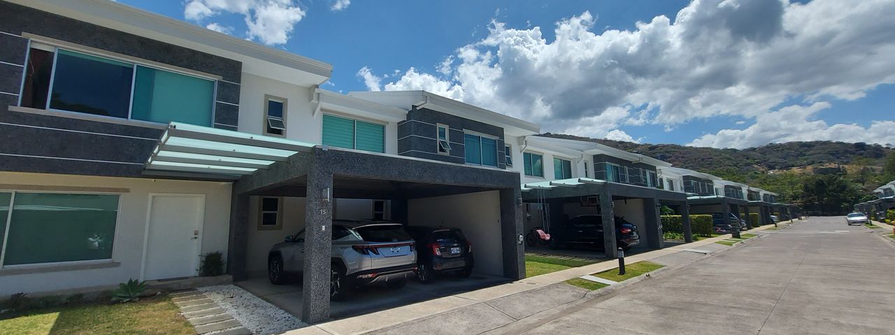 Piedades de Santa Ana Casa de Lujo 4 Dormitorios — photo 1 of 20