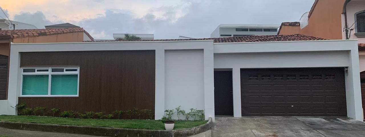 Exclusiva Casa de 1 Nivel Totalmente Remodelada – Pozos de Santa Ana — foto 1 de 19