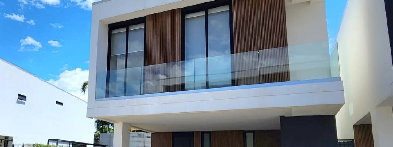 Oportunidad de Inversión: Casa Moderna en Santa Ana con Rentabilidad Inmediata — photo 1 of 18
