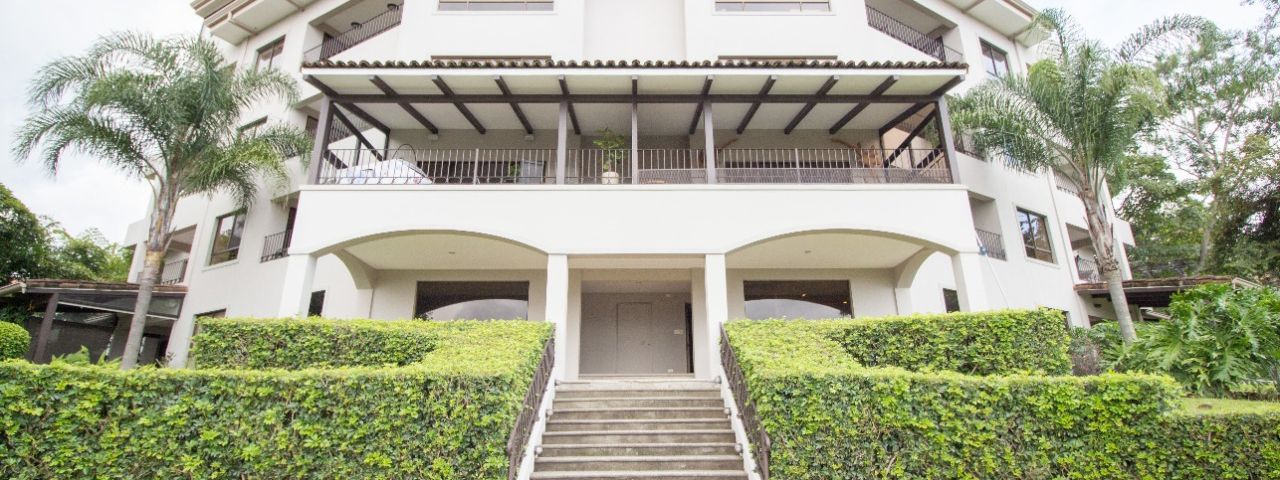 Altos las Palomas, Escazu - El Mirador - 4DOR/4.5BA - 293 M2 — photo 1 of 11