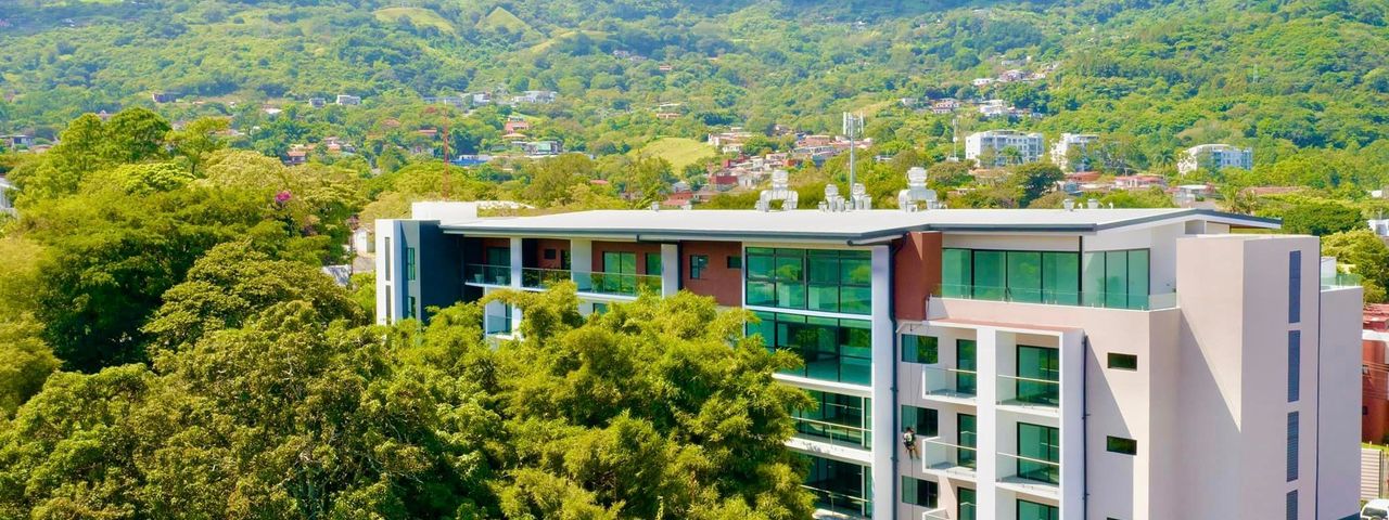 FLAT PREMIUM EN SENDEROS DEL CHIRCA – EXCLUSIVIDAD Y ALTA RENTABILIDAD EN ESCAZÚ — photo 1 of 19