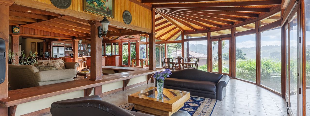 21368 - Spacious mountain home in Fraijanes with 5 bedrooms. — photo 1 of 21