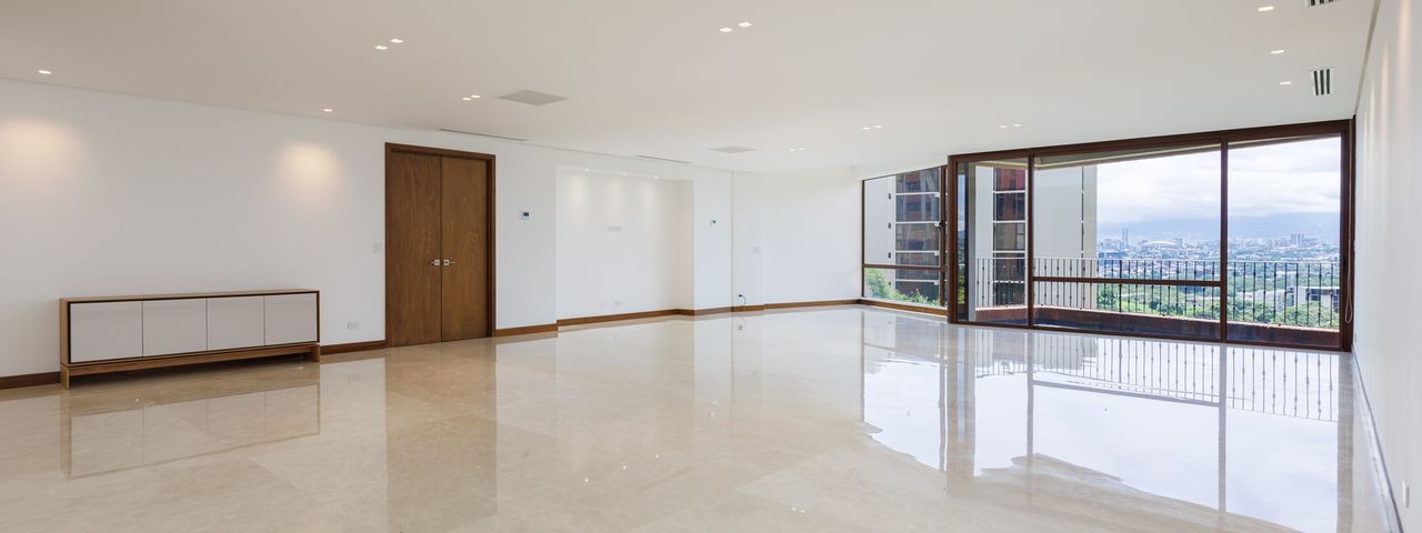 19245 - Spacious luxury apartment for rent or sale in Monteplata — photo 1 of 18