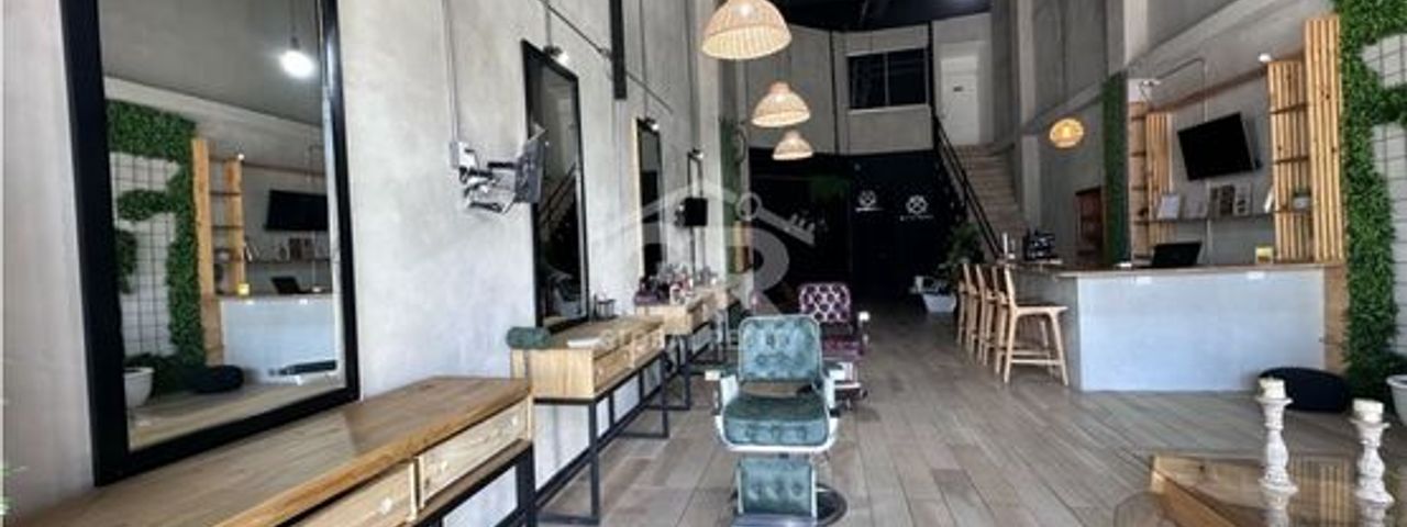 Local comercial en Alquiler — photo 1 of 7
