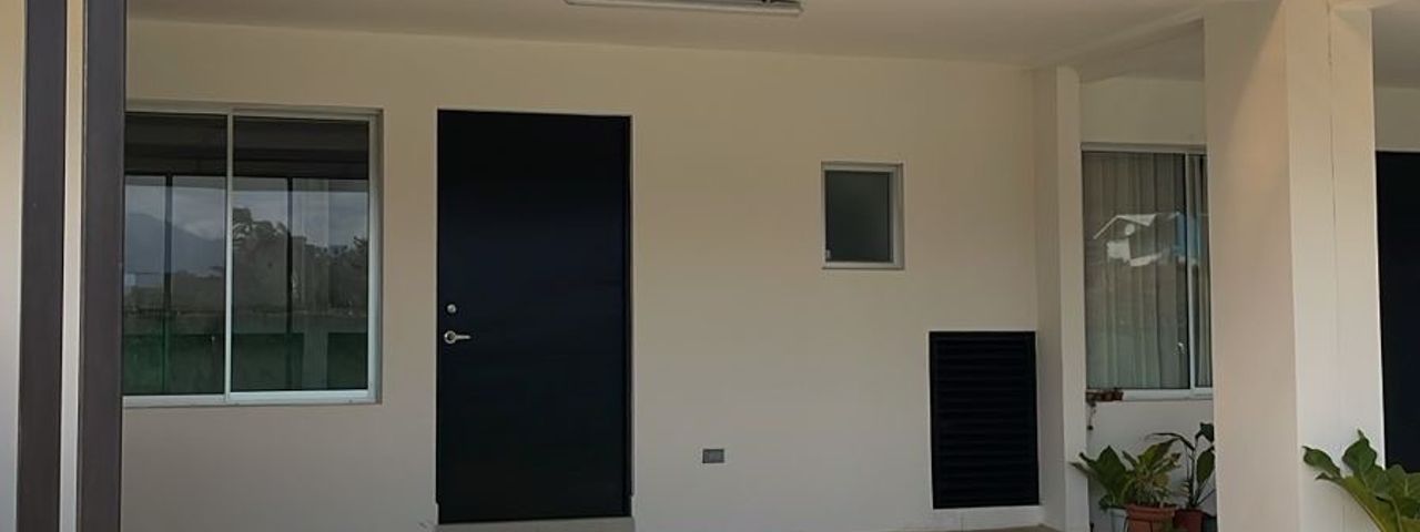 Casa de 3 habitaciones en Condominio La Valencia de Heredia — photo 1 of 7