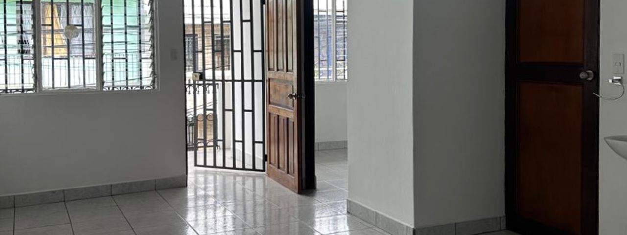 Apartamento/oficina/consultorio 2 cuartos + 2 baños Puntarenas Centro, sobre Boulevard de la Casa de la Cultura — photo 1 of 20