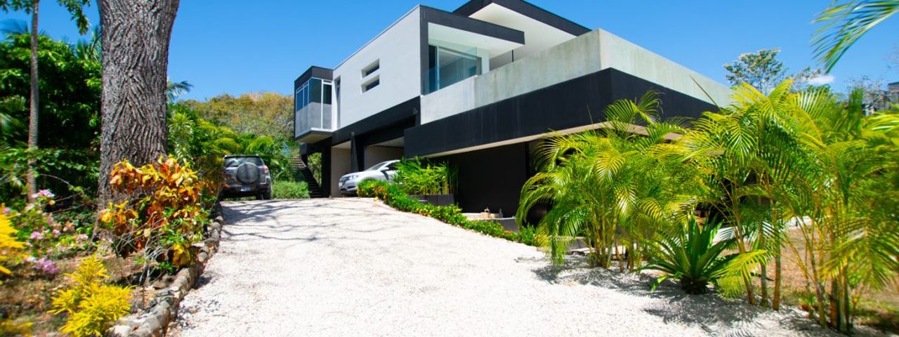 Stunning Modern Home in Black Beauty Community — photo 1 of 6