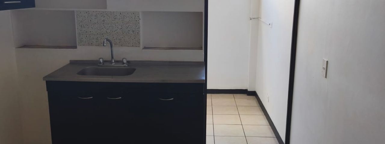 se alquila apartamento en Moravia — photo 1 of 5