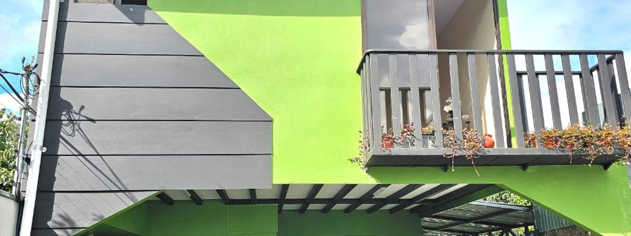 Hermosa casa de dos pisos — photo 1 of 20