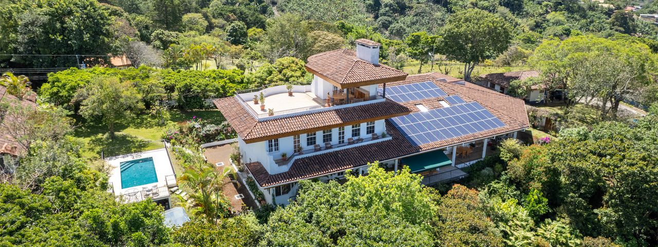 21404 - Luxury Residence in the Central Valley Mountain Range in Santa Bárbara, Heredia — photo 1 of 20