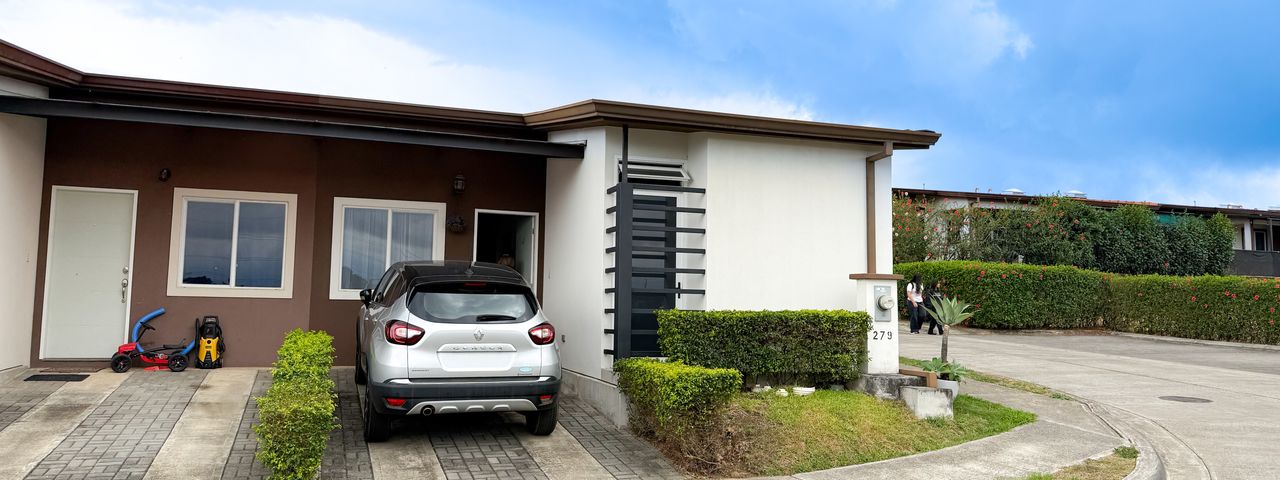 Casa de 2 Habitaciones a la Venta en Condoninio Terrazas del Norte, San Rafael de Alajuela — photo 1 of 20
