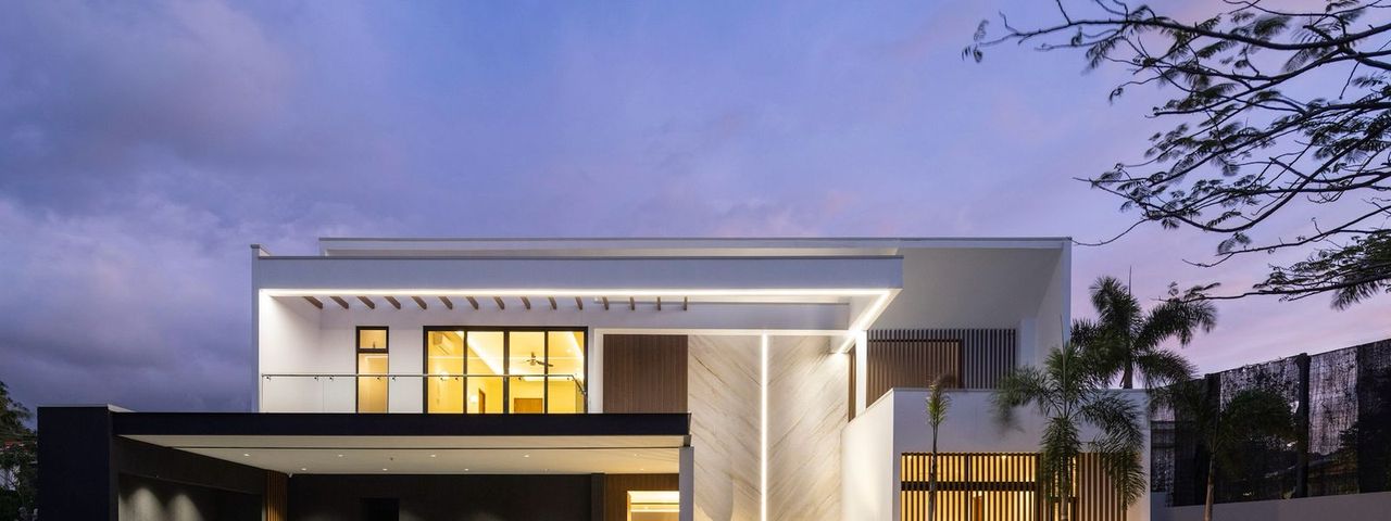 Hermosa casa en venta en Laureles de Escazu — photo 1 of 14