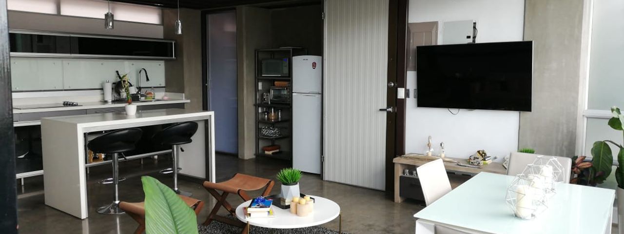 HERMSO LOFT DIPONIBLE EN ROHRMOSER — foto 1 de 7
