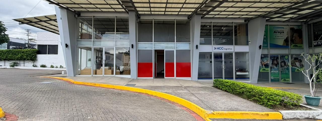 Local Comercial en San Rafael de Escazu, Plaza del Valle — photo 1 of 12