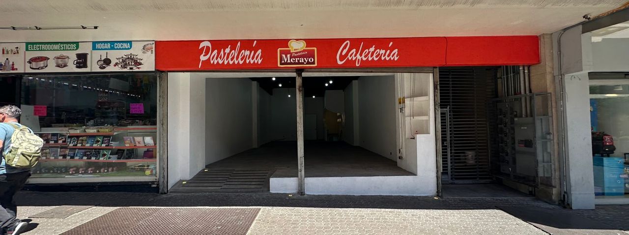 AMPLIO LOCAL COMERCIAL EN AVENIDA CENTRAL SAN JOSE — photo 1 of 17