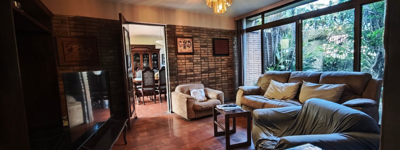 HERMOSA CASA EN VENTA IDEAL PARA HOTEL BOUTIQUE O BED N' BREAKFAST — photo 1 of 20