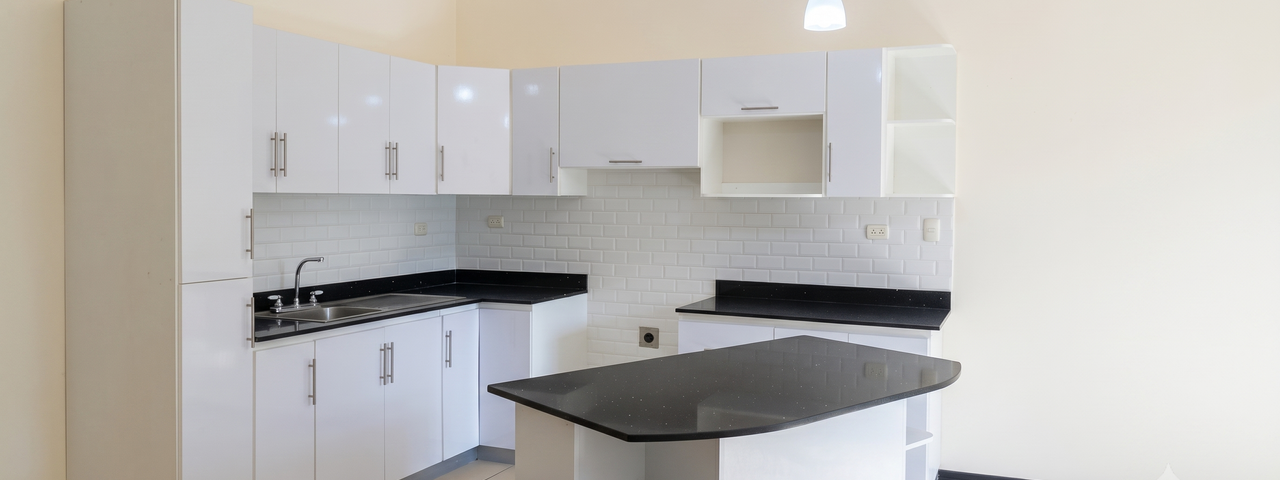 EXCELENTE INVERSION: APARTAMENTO EN RORHMOSER EN 115MIL USD — photo 1 of 10
