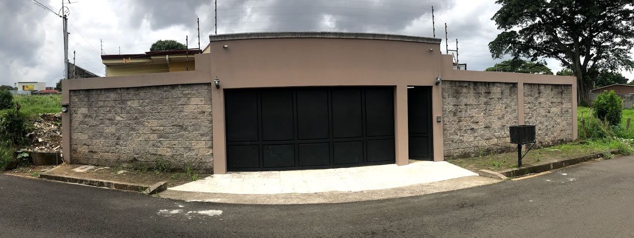 Casa de habitacion en Desamparados de Alajuela — foto 1 de 10