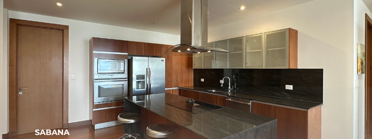 Venta de Apartamento en Frente de La Sabana — photo 1 of 19