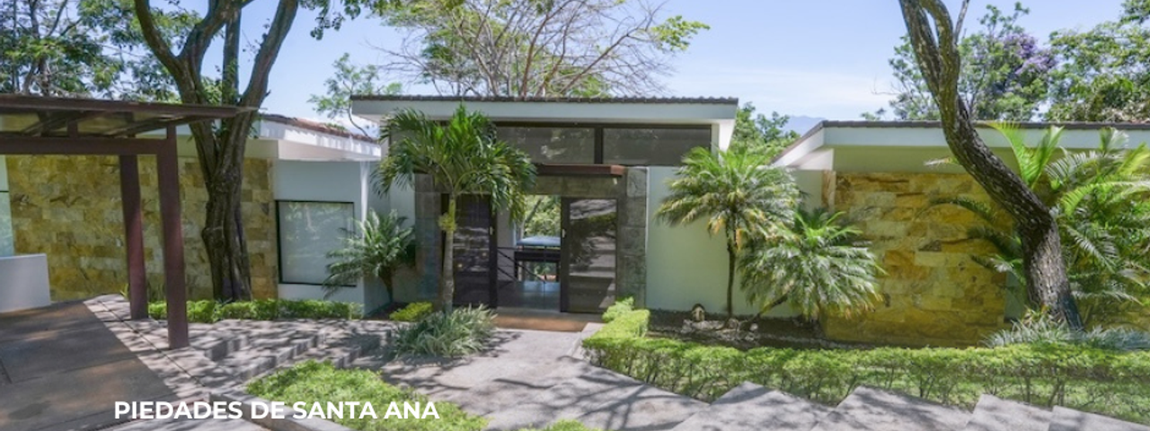 Venta y Alquiler de Residencia de Lujo en Condominio Montaña del Sol — photo 1 of 21