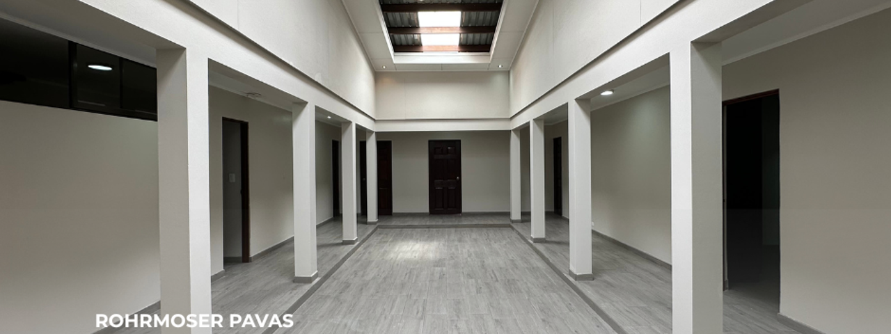 Rohrmoser La Favorita | Casa con Uso de Suelo Mixto | 5 Parqueos — photo 1 of 20