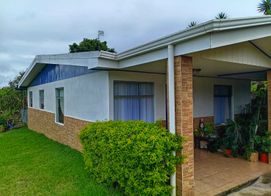 Casa en venta con amplio terreno, Calle Trinidad, Provincia de Cartago, Alvarado, Costa Rica