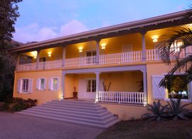 Mansion de Lujo Estilo Colonial Frances en Santa Ana, San José, Costa Rica