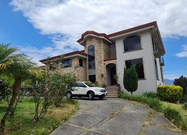 Mansión de Lujo con Vistas Panorámicas en Hacienda Gregal: Exclusividad, Naturaleza y Confort, Condominio Hacienda Gregal, C. 137 / Pinares, San José Province, Curridabat, Costa Rica