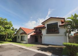 Casa de Lujo en Piedades de Santa Ana: 5 Hab + Amplio Jardín, Piedades de Santa Ana, San José Province, Santa Ana, Costa Rica