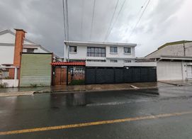Venta de propiedad con cuatro apartamentos en Montelimar, Guadalupe, San José Province, Calle Blancos, Montelimar, Costa Rica