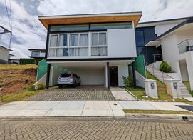 Venta de casa a estrenar en condominio Teruma, Moravia, Condominio Teruma, Calle 85A, San José Province, Guadalupe, Barrio Los Sitios, Costa Rica