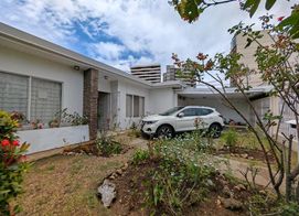 Venta de casa con 419 m2 de lote en Nunciatura, San José, San José Province, San José, Nunciatura, Costa Rica
