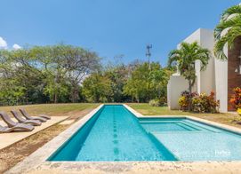 21311 - Single-Level Luxury Home with 6 Bedrooms, Pool, and Large Garden, San José Province, Río Oro, Hacienda del Sol, Costa Rica