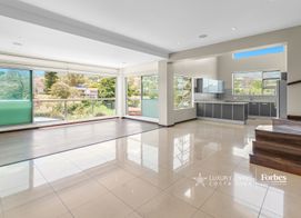 21370 - Apartment for Rent with Maid’s Quarters in Escazú Condominium, San José Province, Escazu, Bello Horizonte, Costa Rica