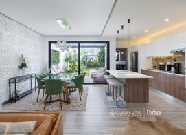 21374 - Turn-key luxury home in San Antonio Urbano Condominium, Escazú, San José Province, San Antonio de Escazú, Costa Rica
