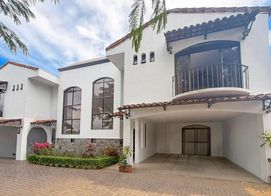 HOUSE FOR SALE IN EL ROBLE GATED COMMUNITY- AVAILABLE FURNISHED AND UNFURNISHED*, Pozos, San José Province, Santa Ana, Costa Rica