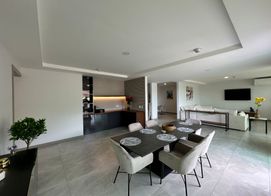 Apartamento amueblado en alquiler – 2 habitaciones  - condominio boutique 240m² Piso 4, Senderos de Chircá, San José Province, Escazu, Costa Rica