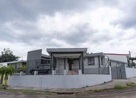 Casa Remodelada en Venta en San Francisco de Dos Ríos, Calle 25, San José, San José, Costa Rica