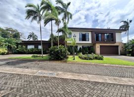 VENTA Magnífica residencia en Ciudad Hacienda Los Reyes, Alajuela Province, Alajuela, Los Reyes, Costa Rica