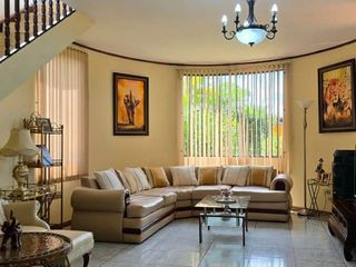 Amazing mountain and city view house for sale — foto 4 de 5