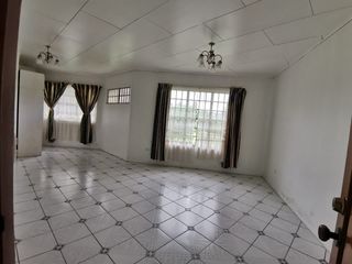 Casa con Terreno de 5.000m2 en Guápiles — photo 5 of 14